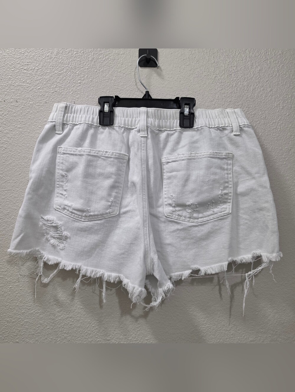aerie White Distressed Frayed Hem Jean Shorts - Picture 3 of 6